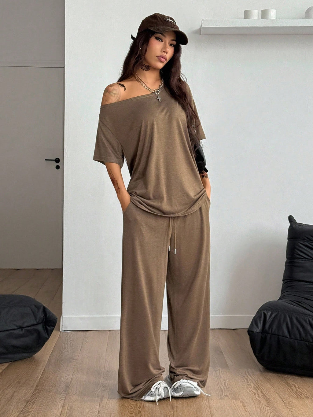 Women's Casual Solid Color Diagonal Collar Wide-Leg Pants