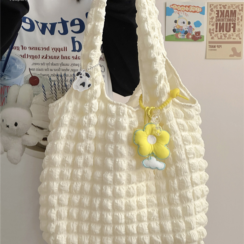 Fresh and Youthful Single-Shoulder Bag